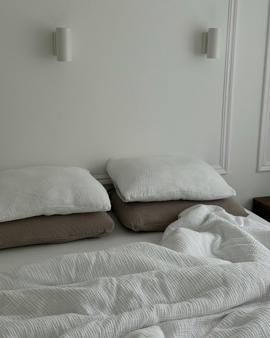 Almohadas y edredones pensados para ofrecer experiencias de descanso memorables en cualquier espacio Vestimos tu mundo.Acompañamos tus proyectos.#Interiorismo #DecoraciónDeInteriores #DiseñoDeEspacios #TextilesDeDecoración #InspiraciónDecorativa #EstiloYConfort #EspaciosConEncanto #HospitalityDesign #ContractDesign #GrupoToledo