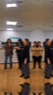 La semana pasada organizamos una jornada muy especial, en las que  recibimos la visita de camareras de piso de diferentes empresas hoteleras para conocernos de cerca.Durante el encuentro descubrieron nuestro taller de confección, conocieron nuestro producto y vieron de primera mano nuestras novedades.Fue una experiencia muy enriquecedora, en la que pudimos compartir nuestra forma de trabajar, nuestra apuesta por la calidad y el compromiso que ponemos en cada detalle.Gracias a todas las asistentes por acompañarnos y la revista @hosteleria_restauracion por su apoyo.