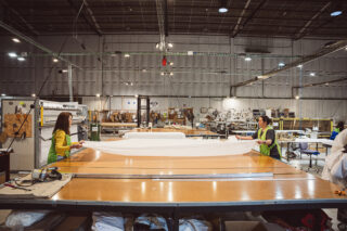 La diferencia entre un buen resultado y uno inolvidable casi siempre empieza mucho antes de que se vea. Está en cada decisión, en cada paso y en todo aquello que, aunque no siempre se percibe, termina marcando la diferencia.#GrupoToledo #Hospitality #DiseñodeInteriores #Textiles #InteriorismoHotelero